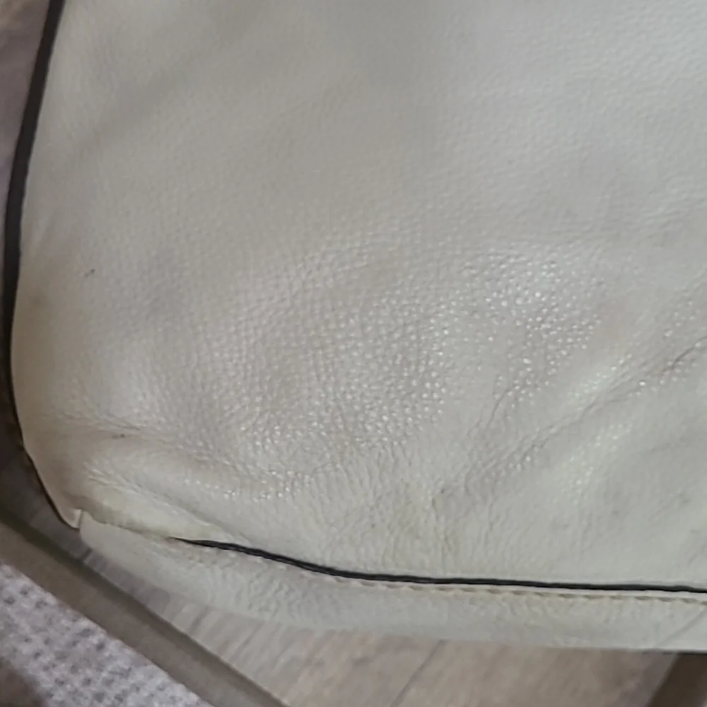 Fossil Leather Shoulder Bag  With Stud Detailing Vintage BOHO - Picture 12 of 15